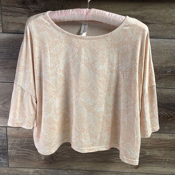 French Affair Top, Long Sleeve Crop Style, Size 1X, Peachy Pink and Cream - Picture 1 of 5